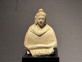 【如来坐像】アフガニスタン|4~5世紀|ストウッコ－常設展－東京国立博物館－東洋館