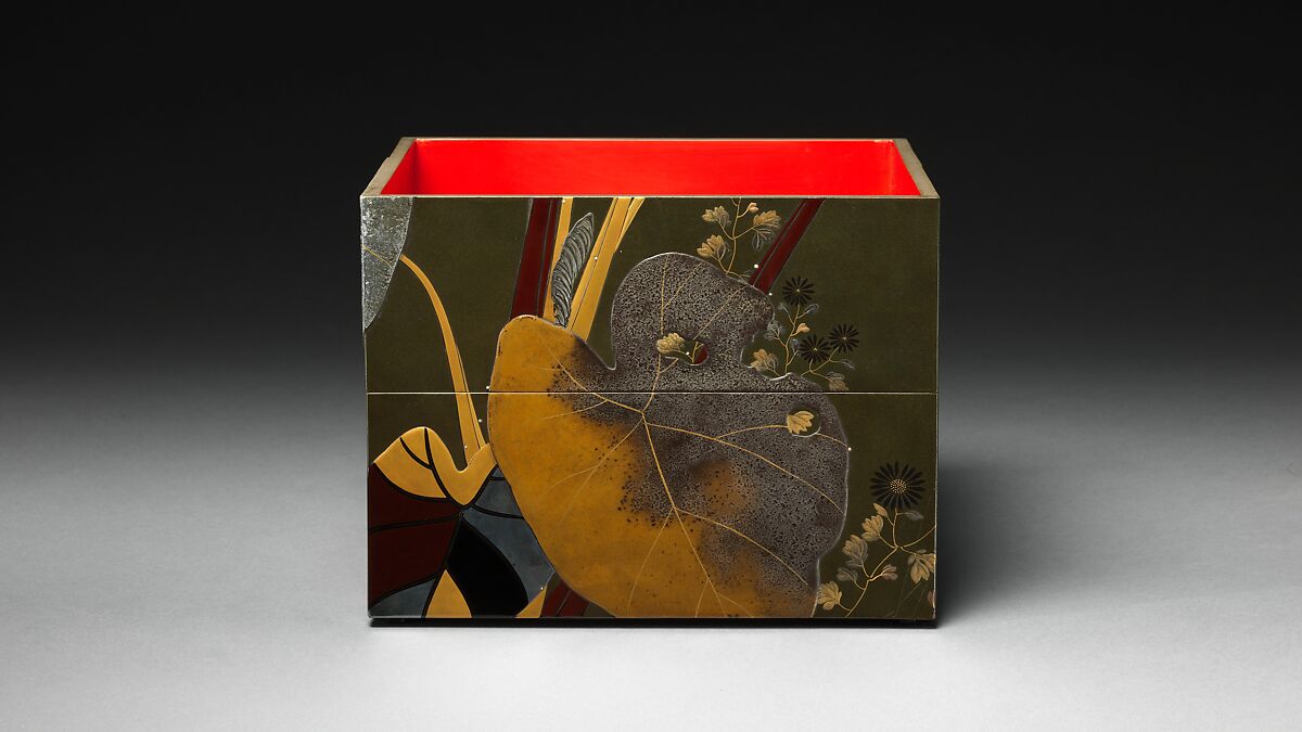 【里芋菊蒔絵重箱　Stacked Food Box (Jūbako) with Taro Plants and Chrysanthemums】江戸時代後期‐柴田是真