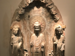 貼金彩絵石雕佛菩薩三尊像-青州印像-特別展【映世菩提】-成都博物館
