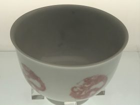 釉里紅団龍紋杯-清代・康熙-陶瓷館-陶磁館-四川博物院-成都