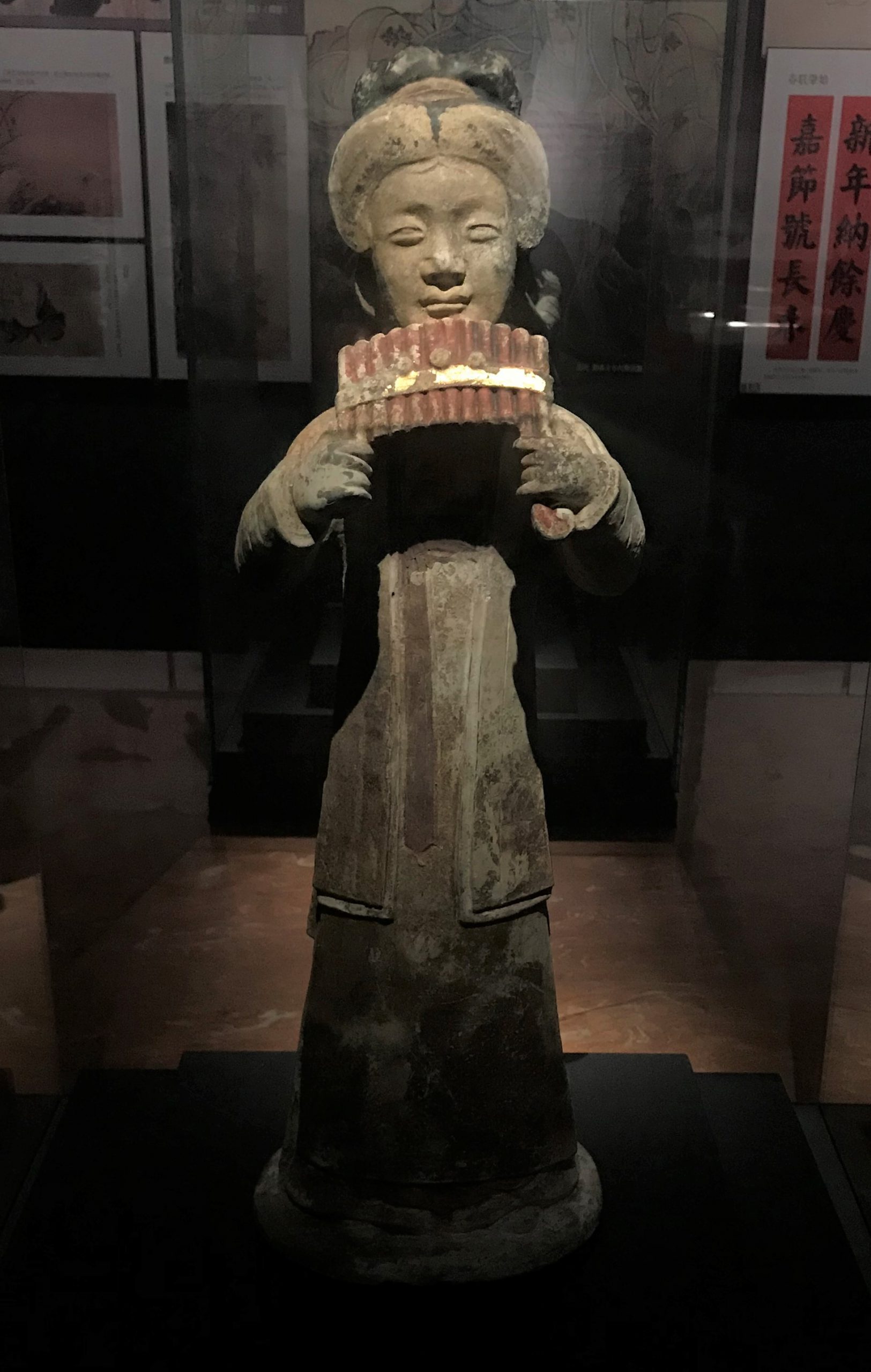 彩絵陶吹排簫俑-隋唐五代宋元時代-常設展F３-成都博物館