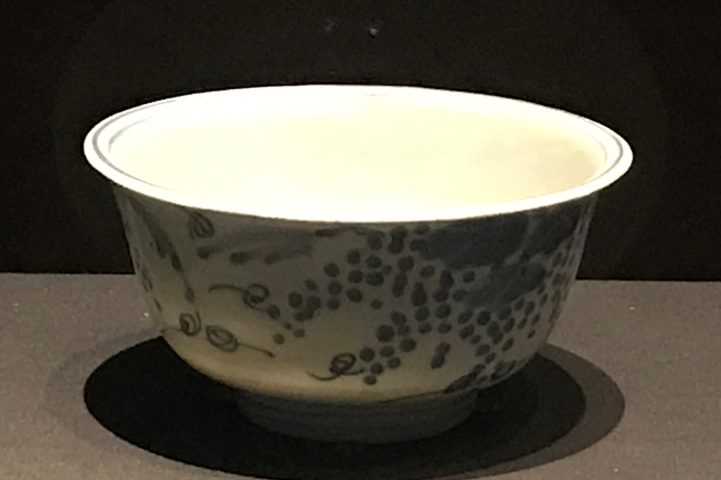  青花葡萄紋磁碗-明清時代-常設展F３-成都博物館
