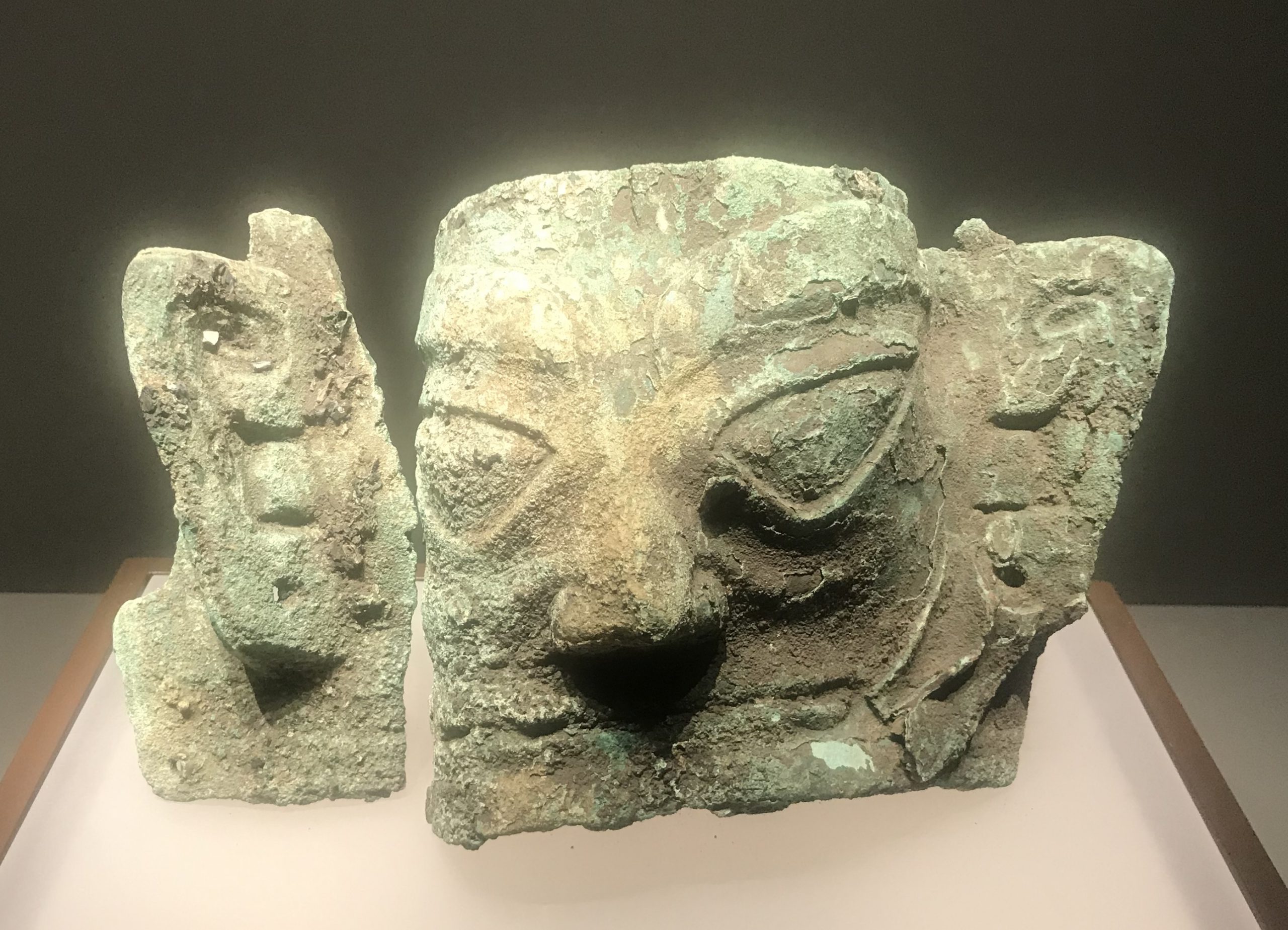  青銅人面具3-青銅器館-三星堆博物館-広漢市-徳陽市-四川省
