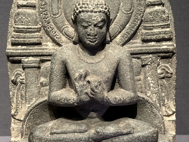 【釈迦如来坐像】インド|パーラ朝・9世紀|石造－常設展－東京国立博物館－東洋館
