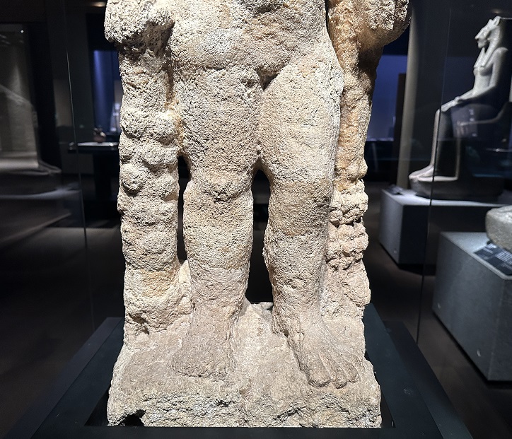 【ヘラクレス像】イラク、ハトラ出土|パルティア時代・1〜2世紀|石灰岩－常設展－東京国立博物館－東洋館
