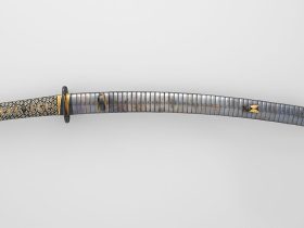 【短刀（脇差し）刃と装飾具（鍔）　Blade and Mounting for a Short Sword (Wakizashi)】江戸時代