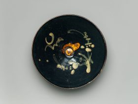 【三日月雲咲き梅茶碗　Tea Bowl with Crescent Moon, Clouds, and Blossoming Plums】江戸時代‐瀬戸焼