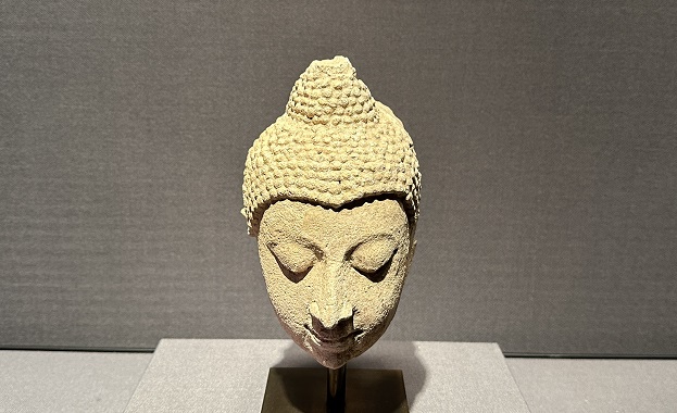 【仏陀頭部】タイ－スコータイ時代－14〜15世紀－ストゥッコ－常設展－東京国立博物館－東洋館