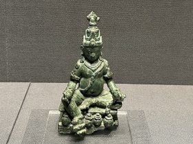 【ジャムバラあるいはクベーラ坐像】インドネシア中部ジャワ時代8〜9世紀-青銅－常設展－東京国立博物館－東洋館