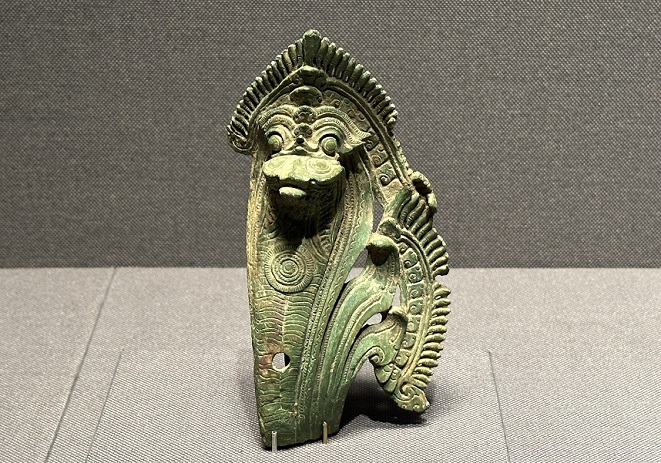 【ナーガ形飾り金具】カンボジア、バコーン-アンコール時代12世紀-青銅－常設展－東京国立博物館－東洋館
