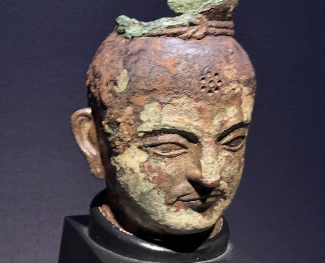 【如来像頭部】中国・ホータン|3~4世紀|銅造鍍金－常設展－東京国立博物館－東洋館