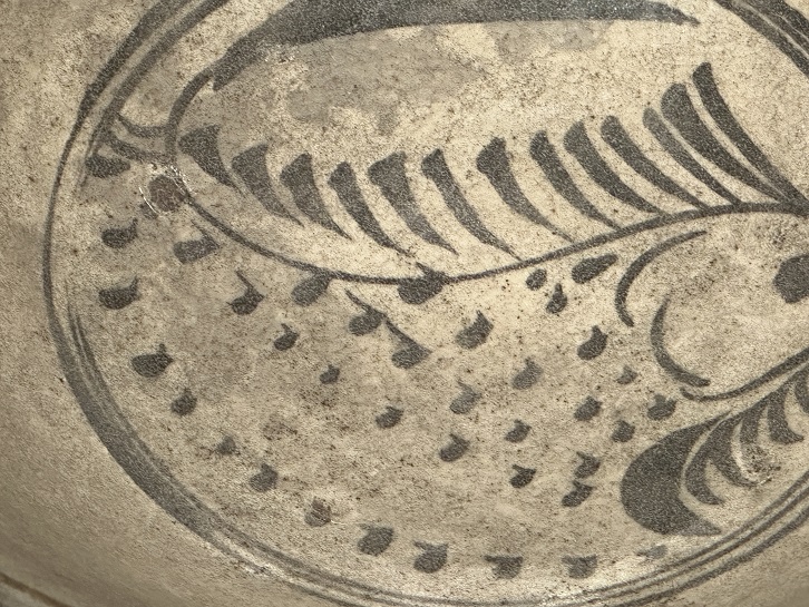 【鉄絵魚文鉢】タイ-15~16世紀-陶磁器－常設展－東京国立博物館－東洋館
