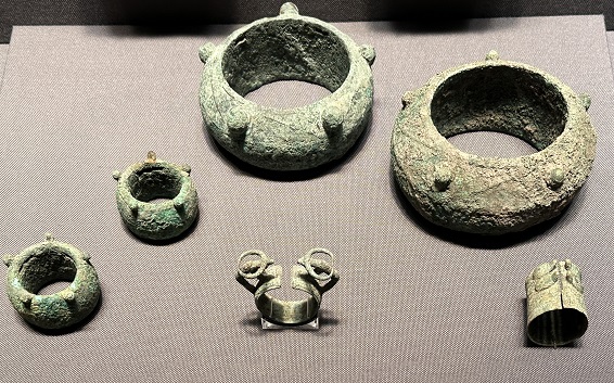【牛付銅製腕輪】タイ北東部出土－前3〜2世紀－常設展－東京国立博物館－東洋館