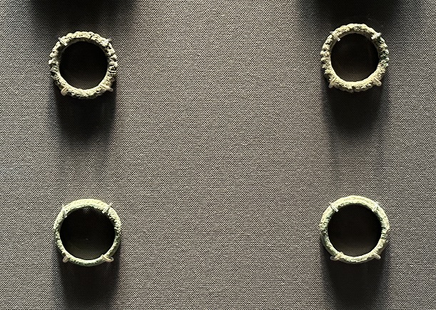 【牛付銅製腕輪】タイ北東部出土－前3〜2世紀－常設展－東京国立博物館－東洋館