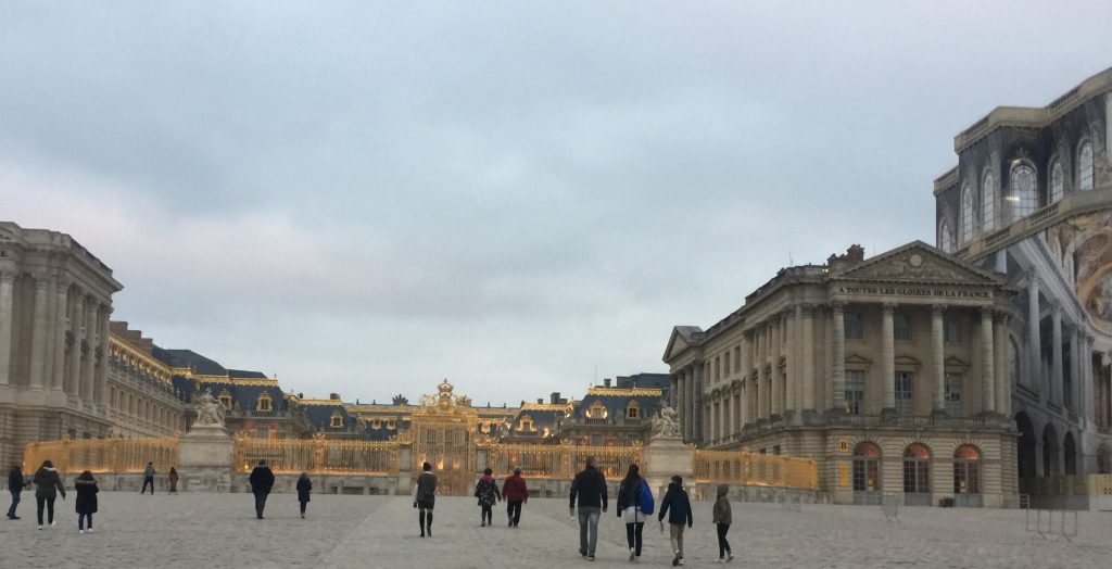 アルム広場-Place d'Armes-ヴェルサイユ宮殿-Château de Versailles-2018年10月-パリ-フランス
