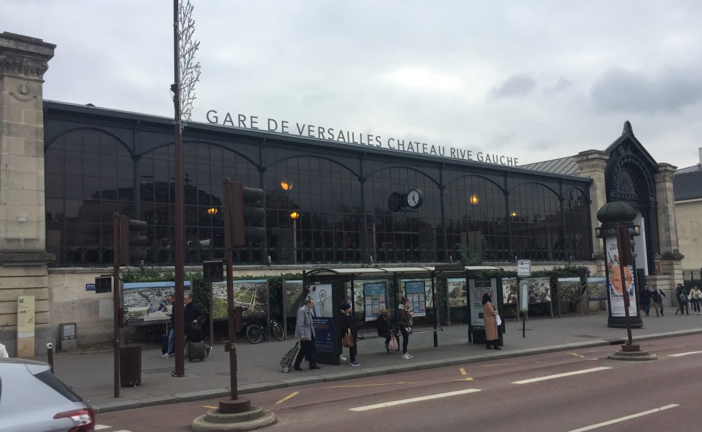ヴェルサイユ＝シャトー駅-Versailles Château Rive Gauche-2018年10月-パリ-フランス