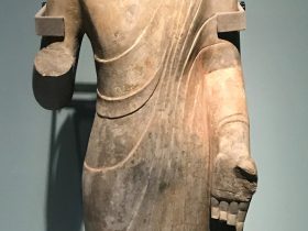 彩絵石雕仏立像-北齊-青州印像-特別展【映世菩提】-成都博物館