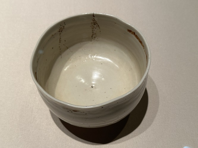【金海茶碗 銘:福寿草】朝鮮時代－17世紀－常設展－東京国立博物館－東洋館
