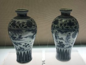 青花人物紋梅瓶-明代晚期-陶瓷館-陶磁館-四川博物院-成都