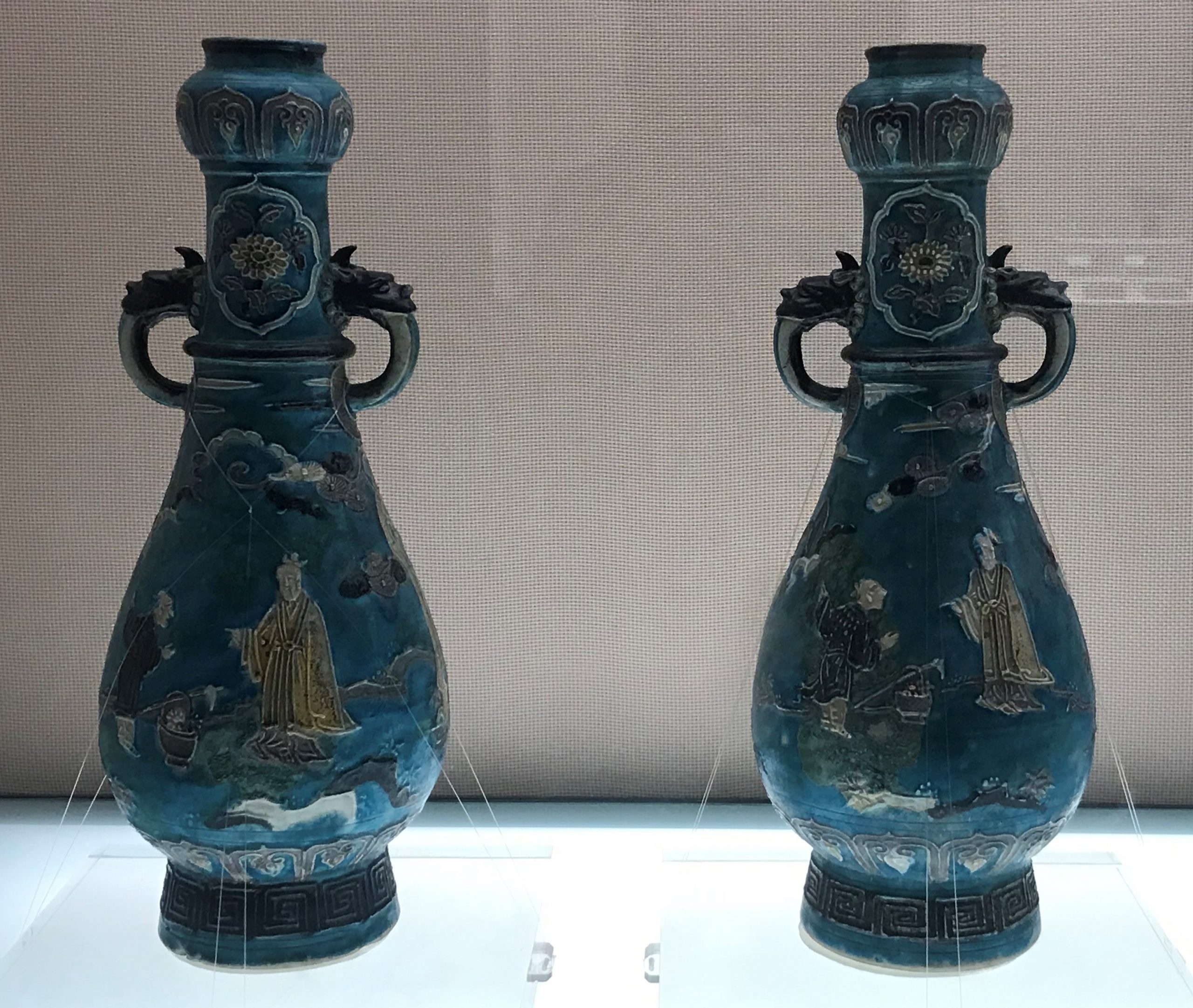 中国 古銅 人物文 双獣耳瓶 重さ約1709g V R6196 - 美術品