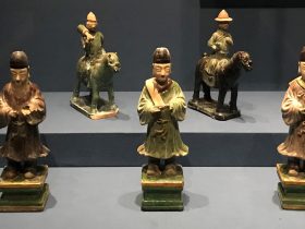 彩釉陶騎馬儀仗俑-彩釉陶侍從俑-明清時代-常設展F３-成都博物館