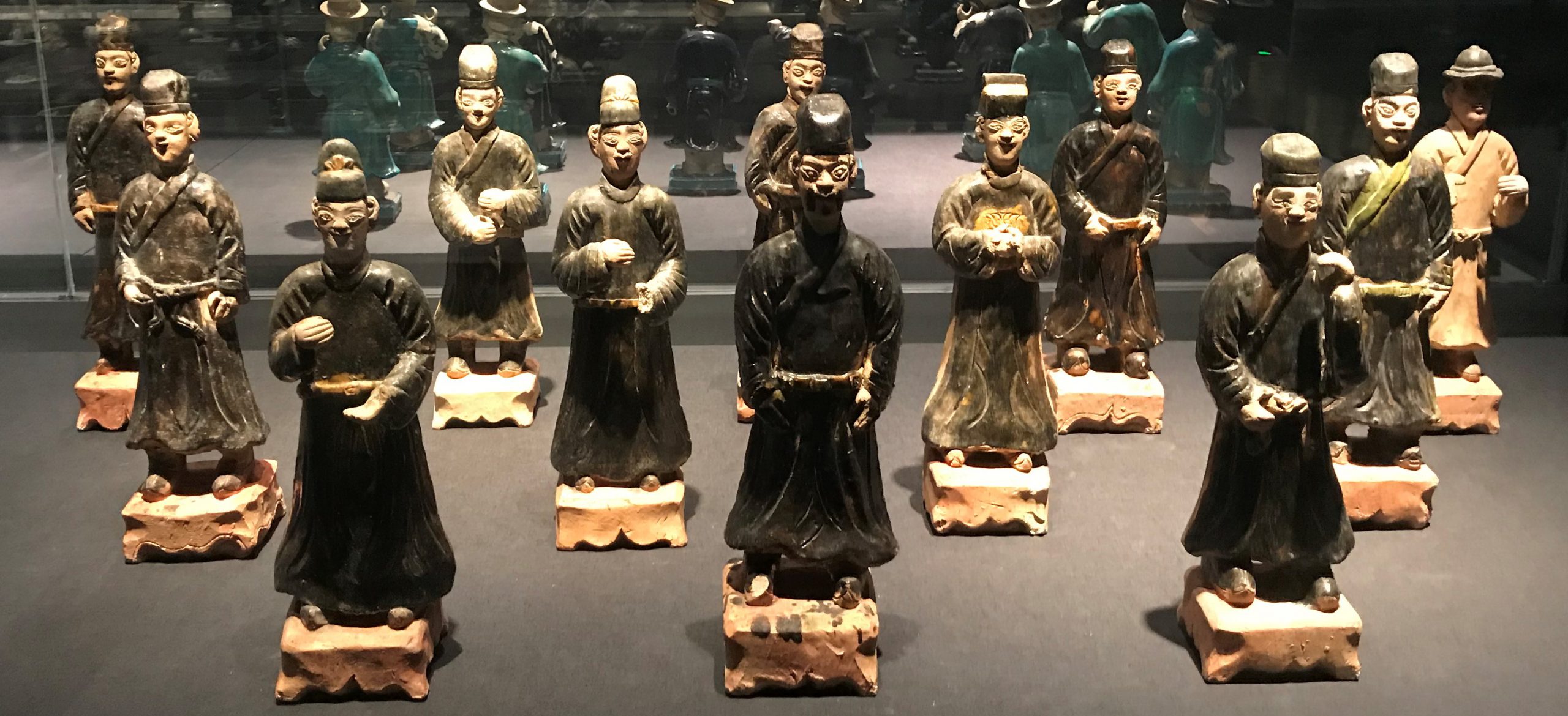 彩釉陶侍從俑3-明清時代-常設展F３-成都博物館