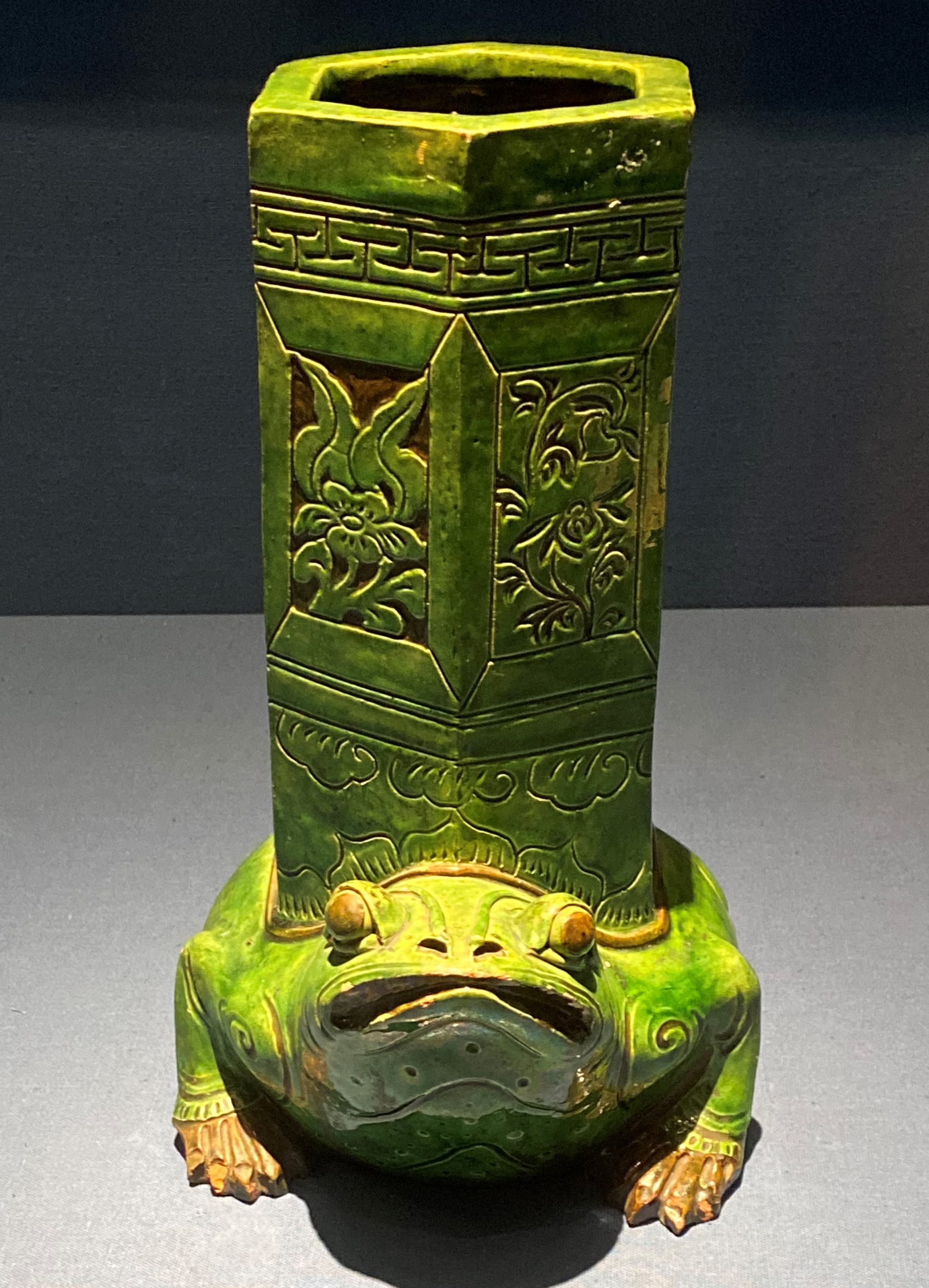 緑釉蛙形座磁帽筒-明清時代-常設展F３-成都博物館 