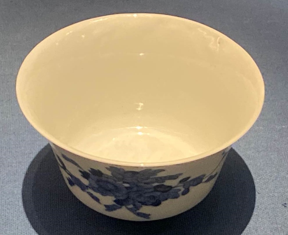 青花牡丹紋磁杯-明清時代-常設展F３-成都博物館