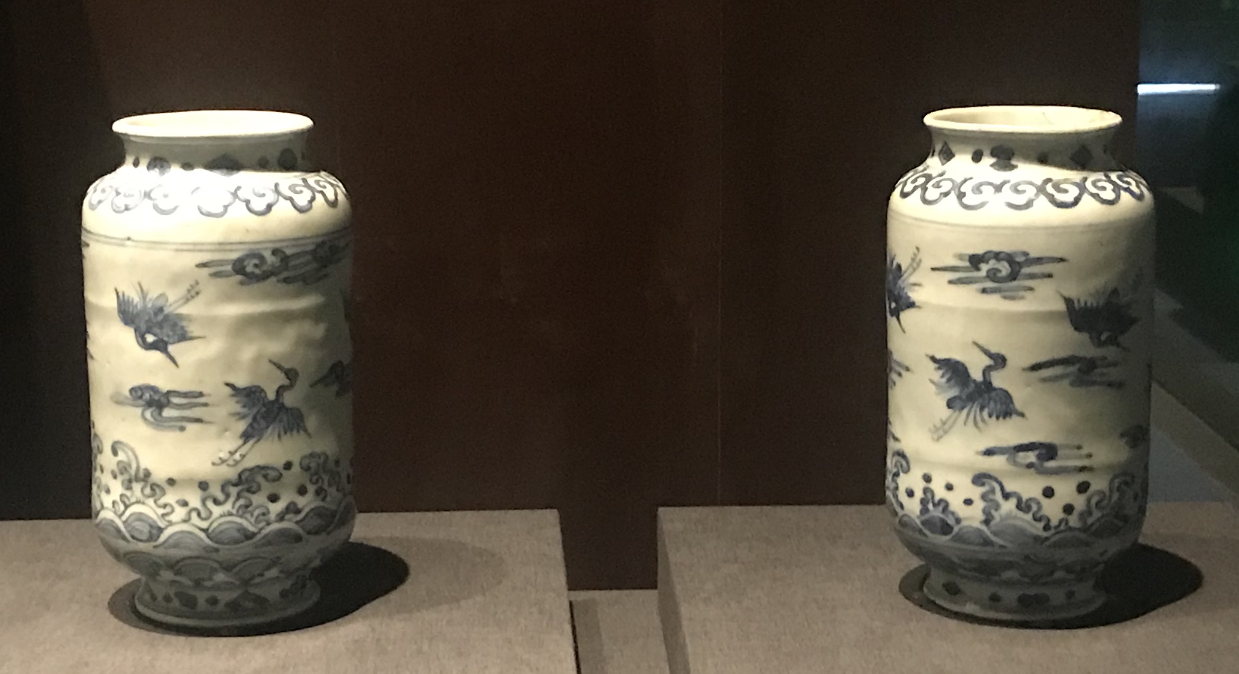 青花海水鶴紋磁瓶-明清時代-常設展F３-成都博物館