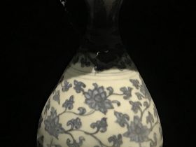 青花纏枝蓮紋磁玉壺春瓶-明清時代-常設展F３-成都博物館