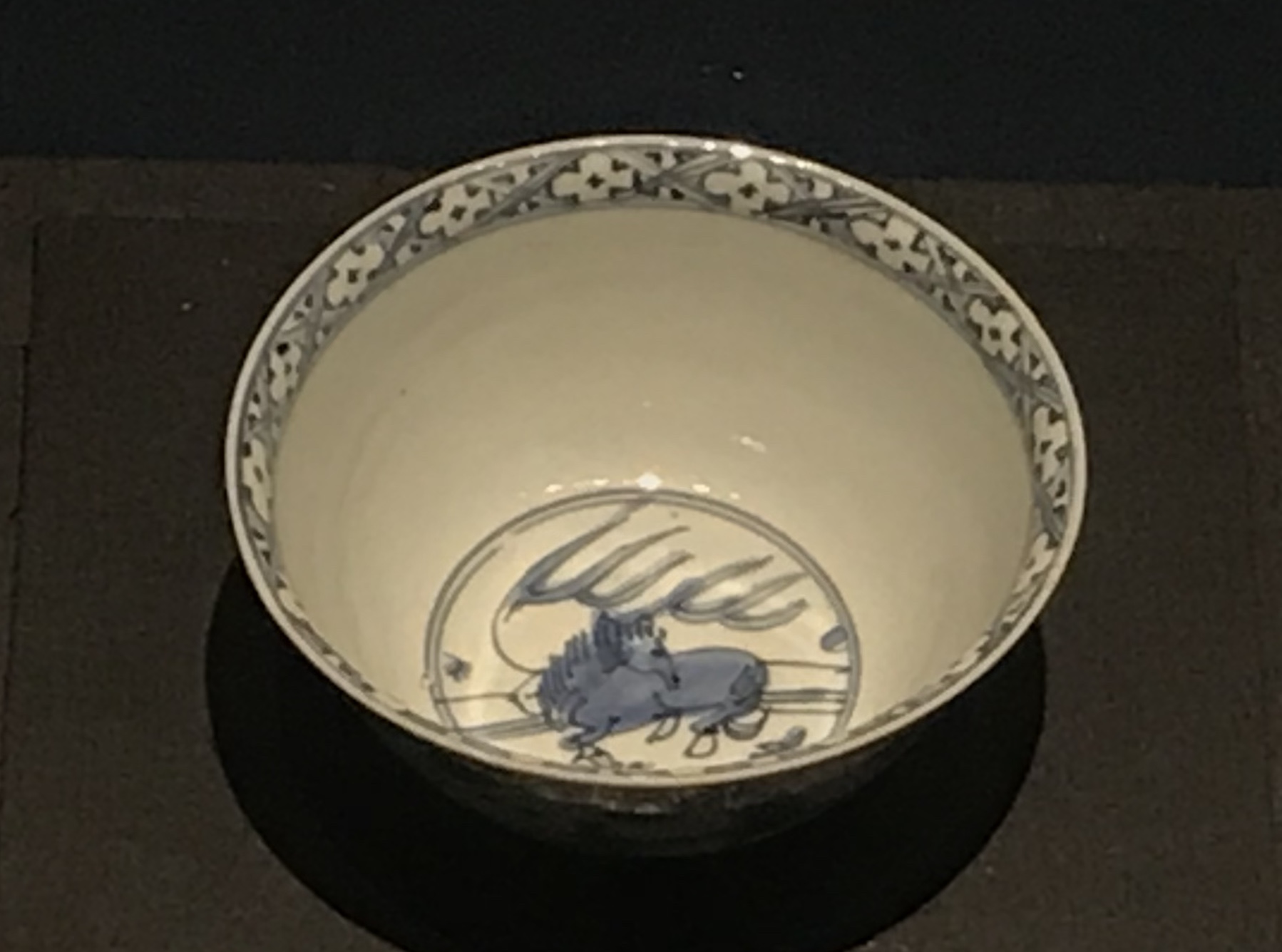 青花鹿紋磁碗-明清時代-常設展F３-成都博物館