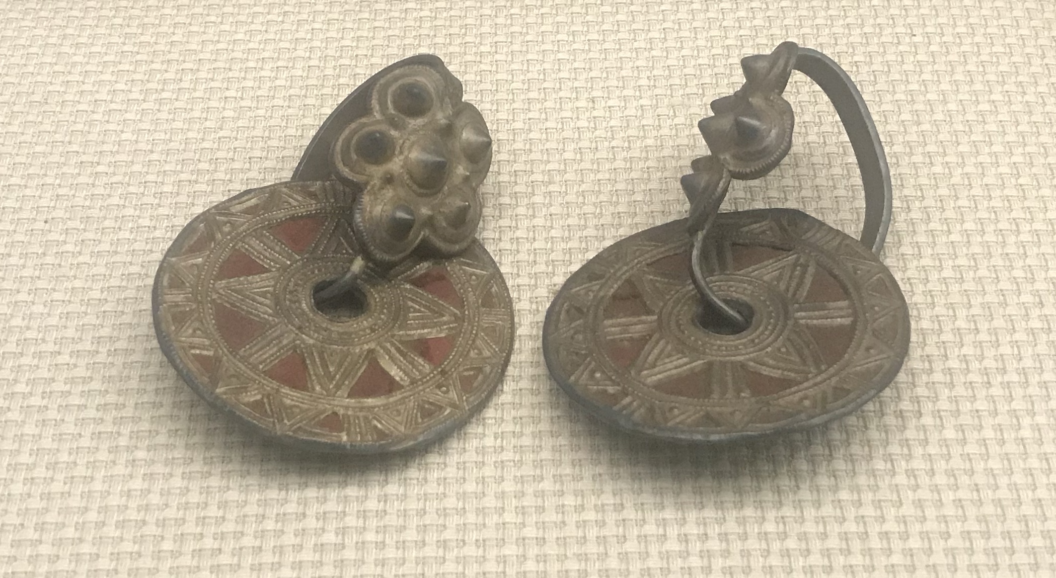 銀環耳飾り-彜族アクセサリー-四川民族文物館-四川博物館-成都