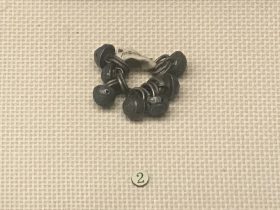 圓頂式銀ボタン-乳釘式銀ボタン-銀ボタン-彜族アクセサリー-四川民族文物館-四川博物館-成都
