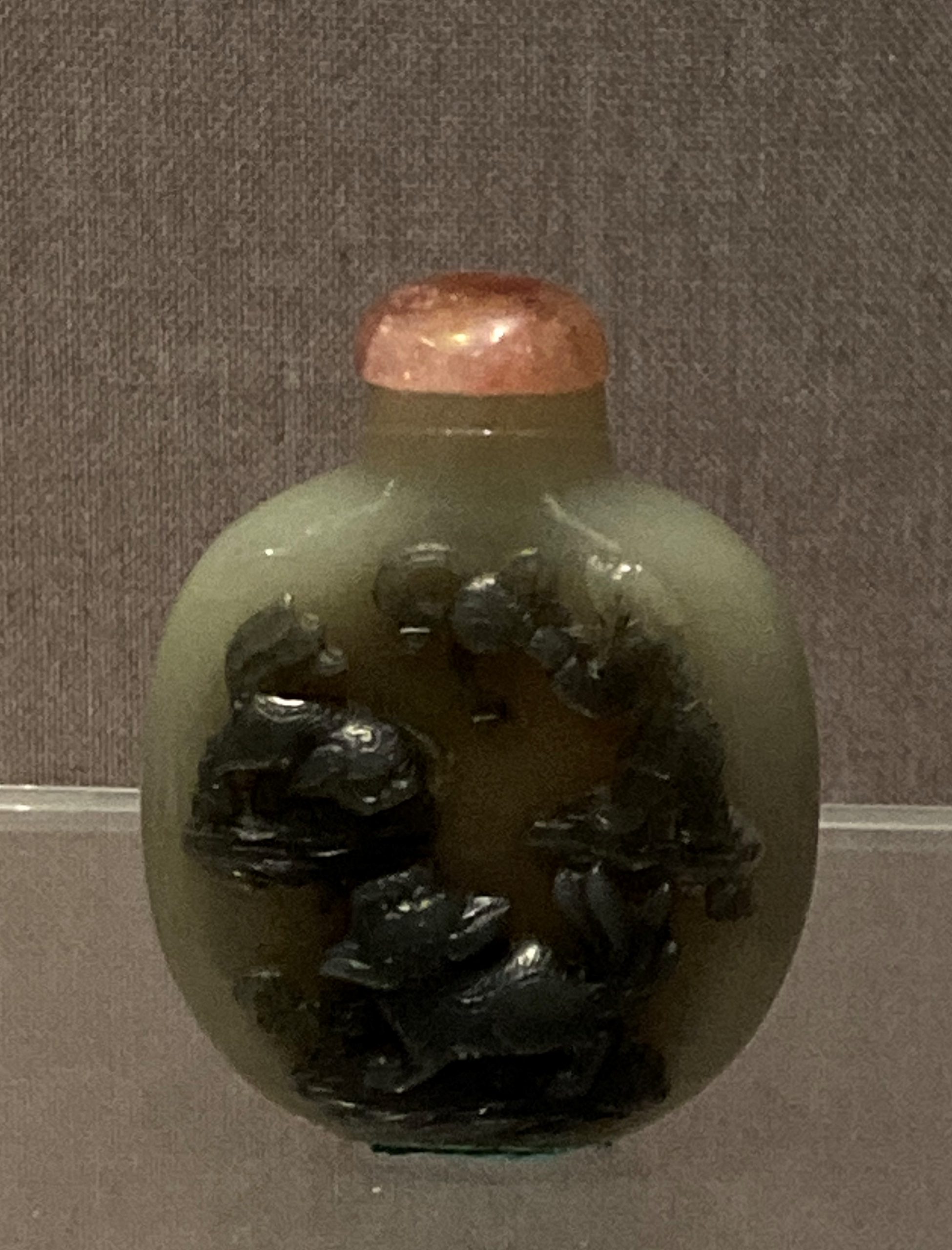 墨玉鼻煙瓶-清時代-工藝美術館館-四川博物館-成都
