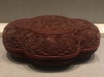 乾隆彫漆海水龍珠海棠式盒-漆器-清時代-工藝美術館館-四川博物館-成都