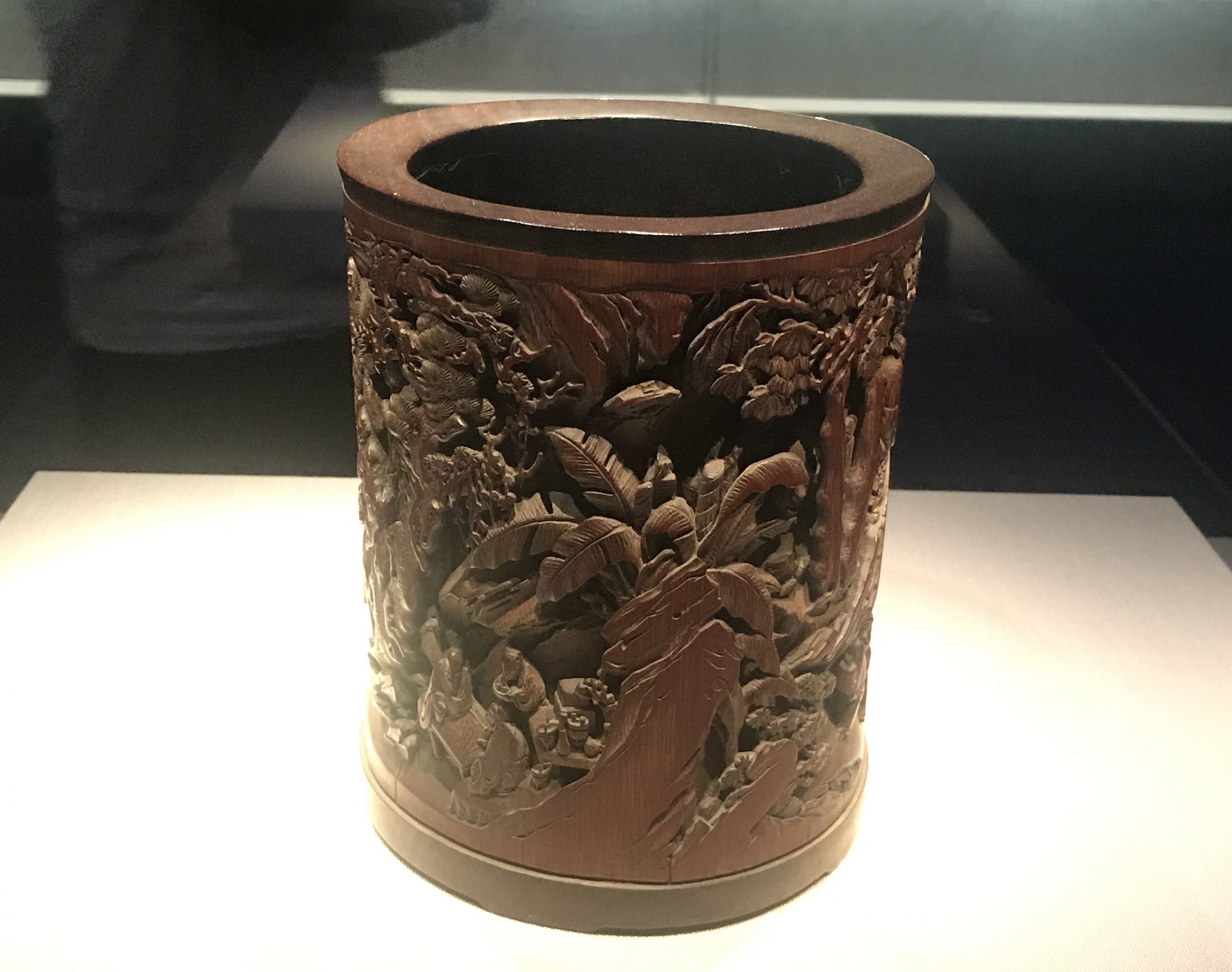 竹彫人物筆筒-清時代-工藝美術館館-四川博物館-成都