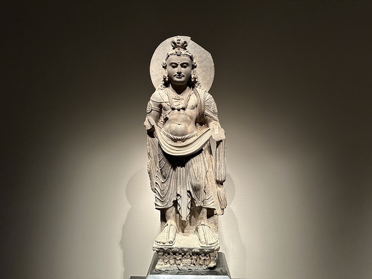 【菩薩立像】パキスタン・ガンダーラ|クシャーン朝・2世紀－常設展－東京国立博物館－東洋館