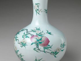 【九桃図花瓶　Vase with Nine Peaches】中国‐清時代