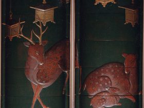 【春日大社の鹿と提灯印籠　Case (Inrō) with Design of Deer and Lanterns at Kasuga Shrine】日本‐江戸時代