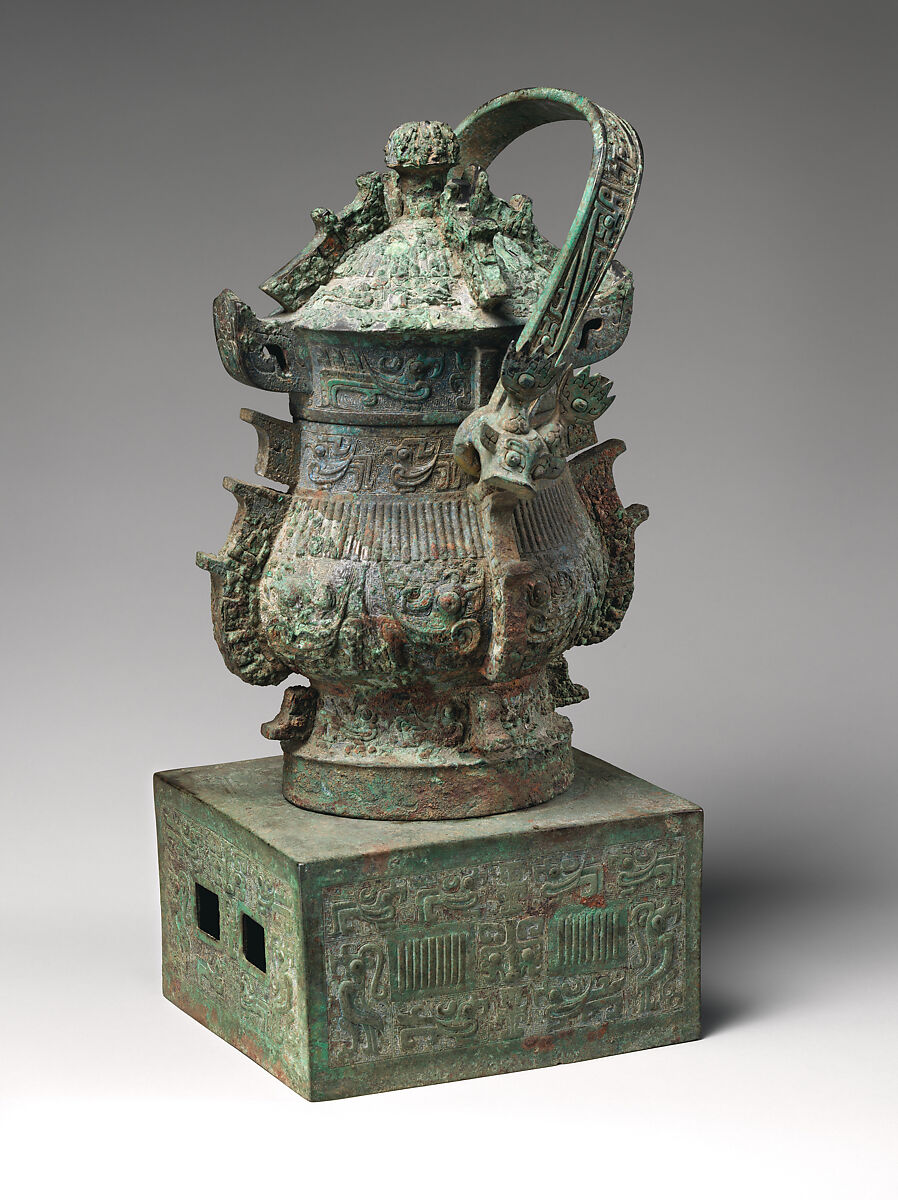 【青銅帶座卣　Ritual Wine Container (Yu) with Lid and Pedestal】中国‐西周時代