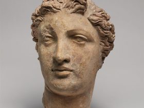 【テラコッタ女性頭部　Terracotta head of a woman】ギリシャ‐南イタリア‐ターレント文化‐ヘレニズム時代