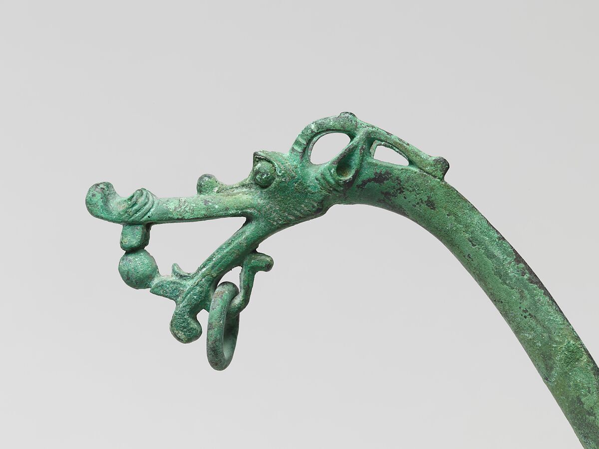 【龍首長柄青銅勺　Ladle with handle in the shape of a dragon's head】中国‐三国時代
