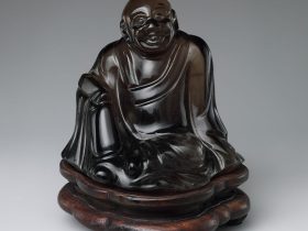 【煙晶坐佛　Seated Buddha】中国-清代‐ロッククリスタル（煙晶）