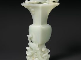 【玉龍鳳方觚　Vase with dragon and phoenix】中国-清代