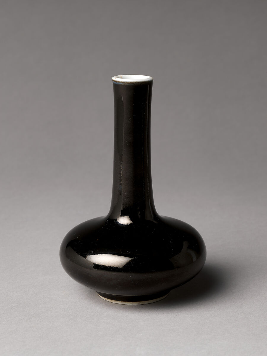【黒花瓶　Vase】中国-清代‐康熙時代
