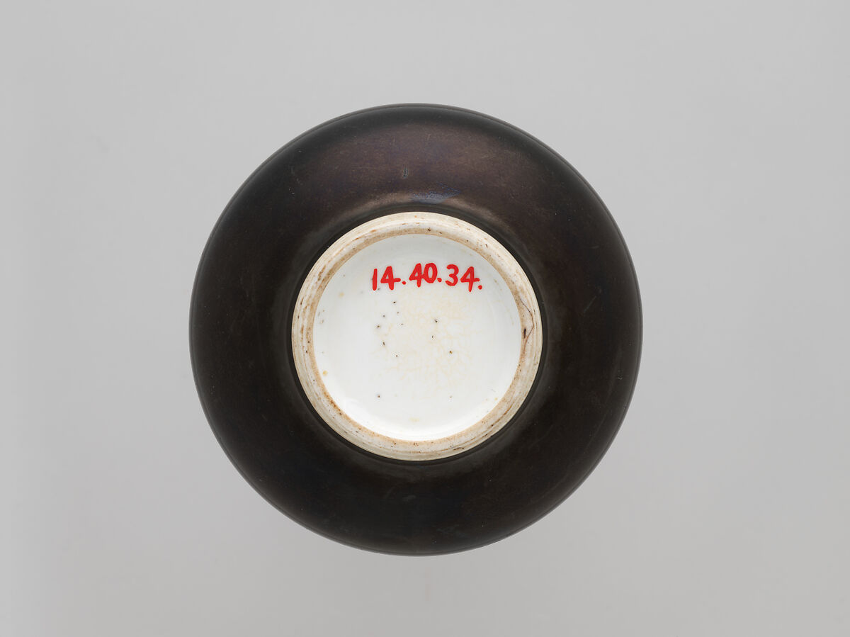 【黒花瓶　Vase】中国-清代‐康熙時代