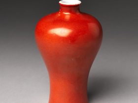 【梅瓶　 Vase in Meiping Shape】中国-清代