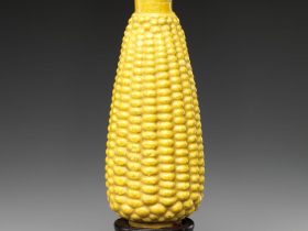 【景徳鎮窯像生瓷玉米形鼻煙壺　Snuff bottle in the shape of an ear of corn】中国‐清代