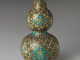 【掐絲琺琅大吉葫蘆瓶　Gourd-shaped vase with characters for “grand luck” (da ji)】中国‐清朝時代‐乾隆年間
