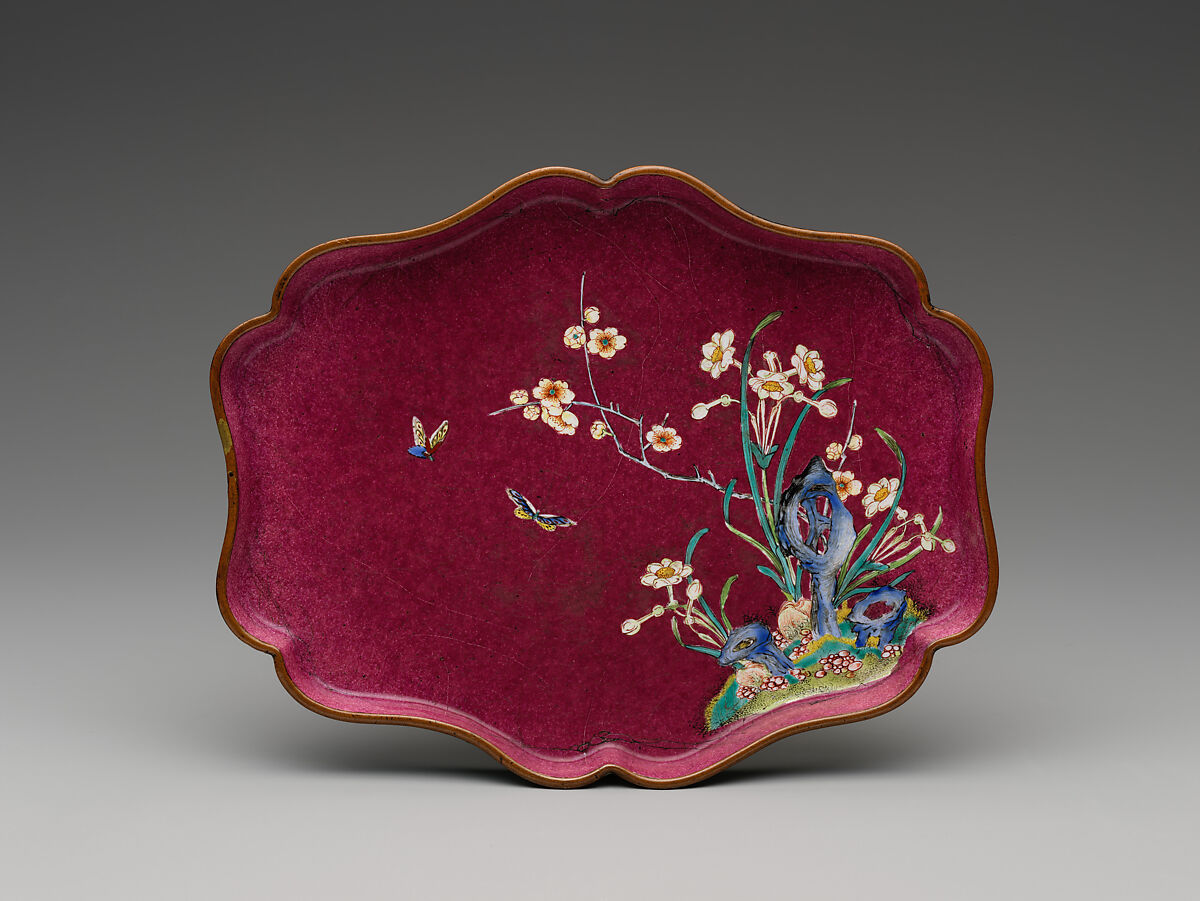 【銅胎畫琺瑯花鳥圖盤　Lobed tray with rock, flowers, and butterflies】中国‐清朝時代